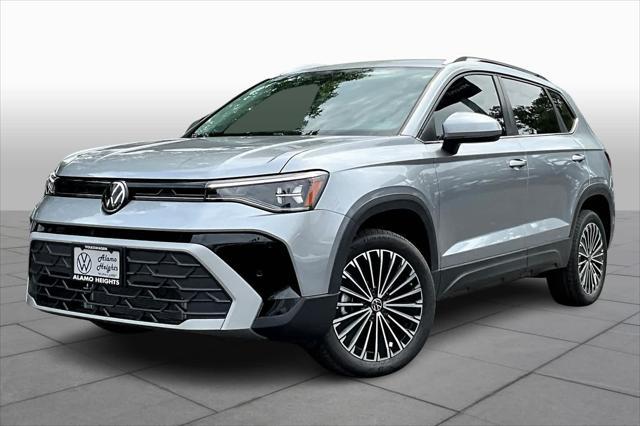 Photo of 2025 Pyrite Silver Metallic Volkswagen Taos