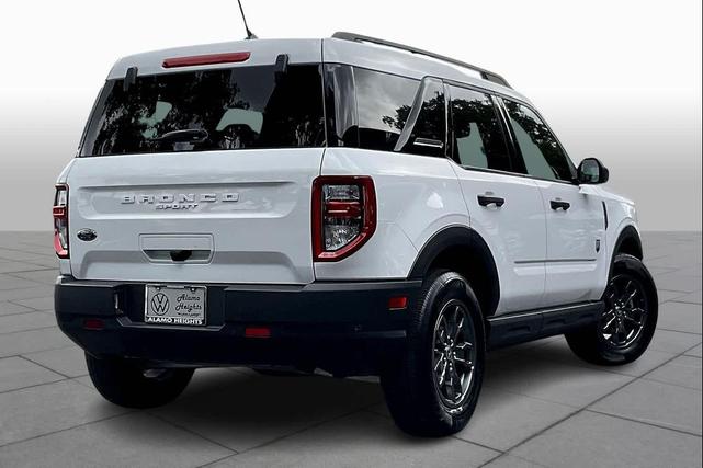 Photo of 2022 Oxford White Ford Bronco Sport