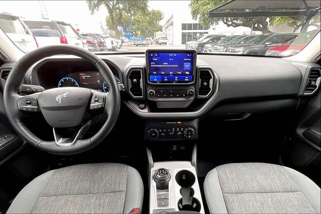 Photo of 2022 Oxford White Ford Bronco Sport