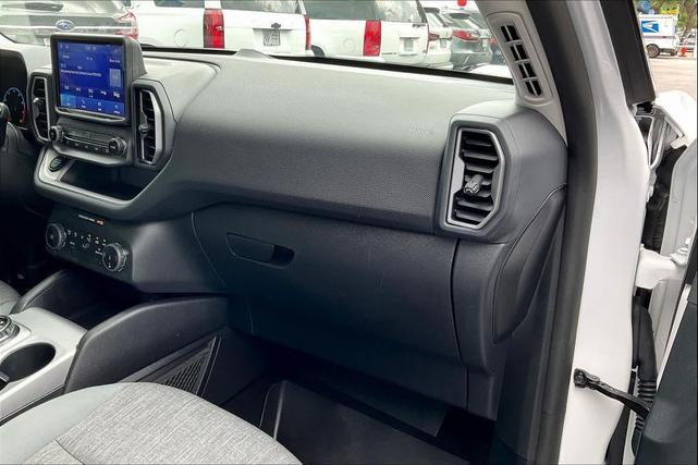 Photo of 2022 Oxford White Ford Bronco Sport