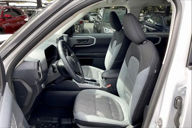 Photo of 2022 Oxford White Ford Bronco Sport