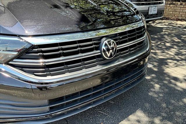 Photo of 2024 Deep Black Pearl Volkswagen Jetta