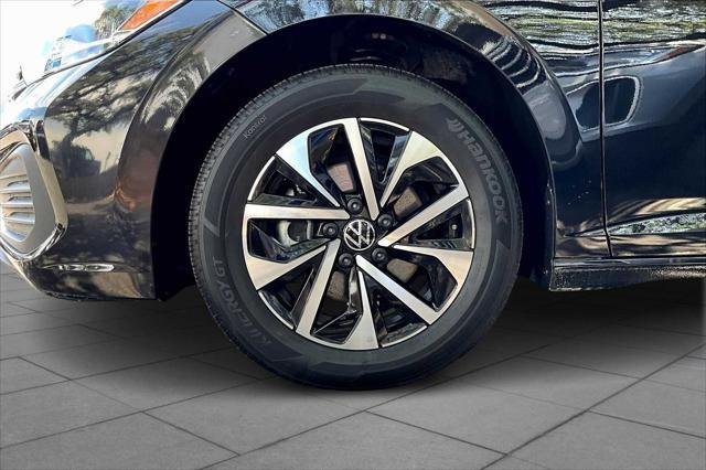 Photo of 2024 Deep Black Pearl Volkswagen Jetta