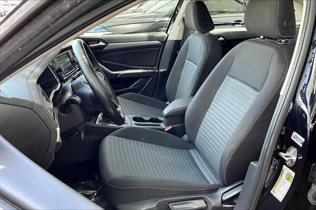 Photo of 2024 Deep Black Pearl Volkswagen Jetta