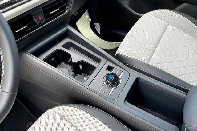 Photo of 2025 Pure White Volkswagen Tiguan