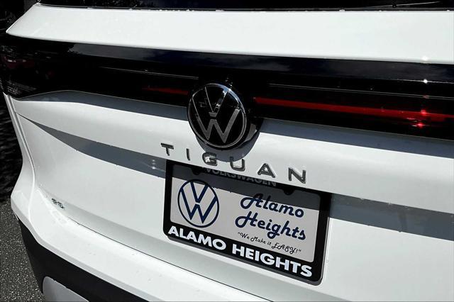 Photo of 2025 Pure White Volkswagen Tiguan