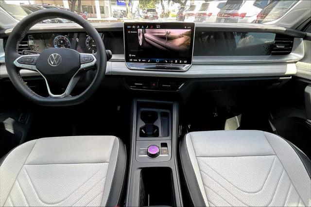 Photo of 2025 Pure White Volkswagen Tiguan