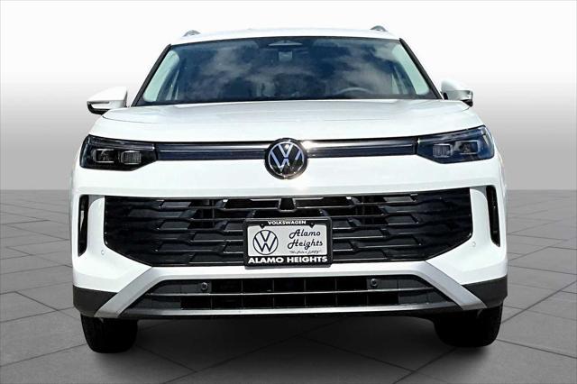 Photo of 2025 Pure White Volkswagen Tiguan