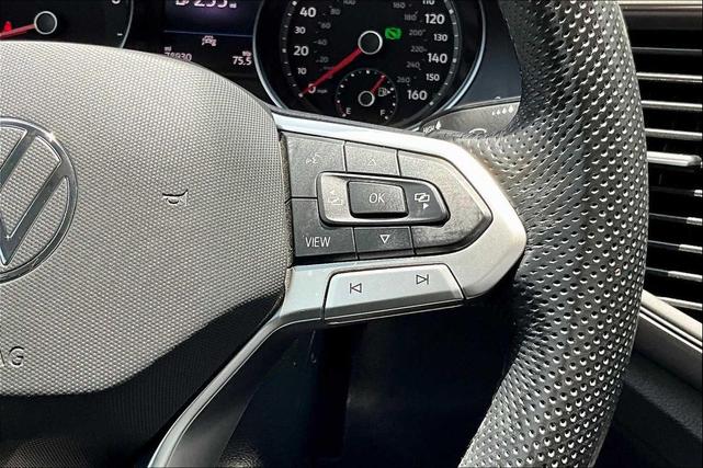Photo of 2021 Pure White Volkswagen Atlas