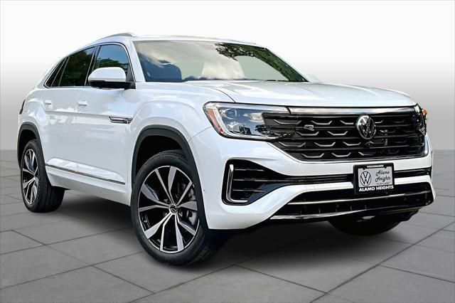 Photo of 2025 Opal White Pearl Volkswagen Atlas Cross Sport