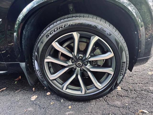 Photo of 2018 Black Volvo XC90
