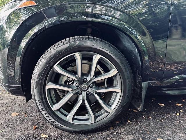 Photo of 2018 Black Volvo XC90