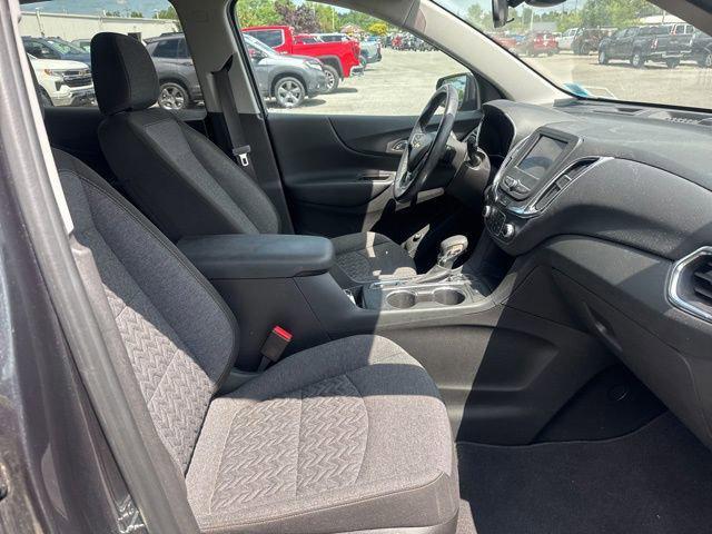 Photo of 2022 Iron Gray Metallic Chevrolet Equinox