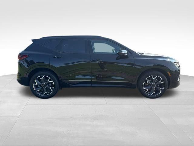 Photo of 2022 Black Chevrolet Blazer