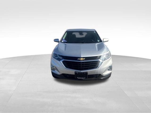 Photo of 2020 Silver Ice Metallic Chevrolet Equinox