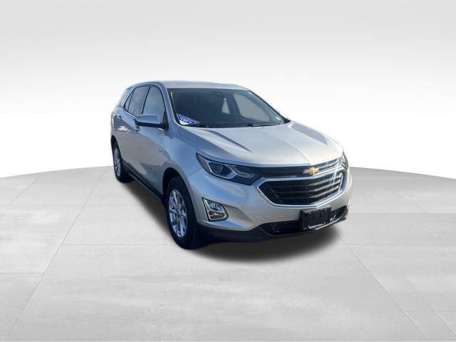 Photo of 2020 Silver Ice Metallic Chevrolet Equinox