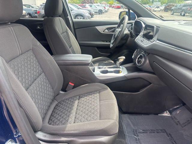 Photo of 2022 Blue Glow Metallic Chevrolet Blazer