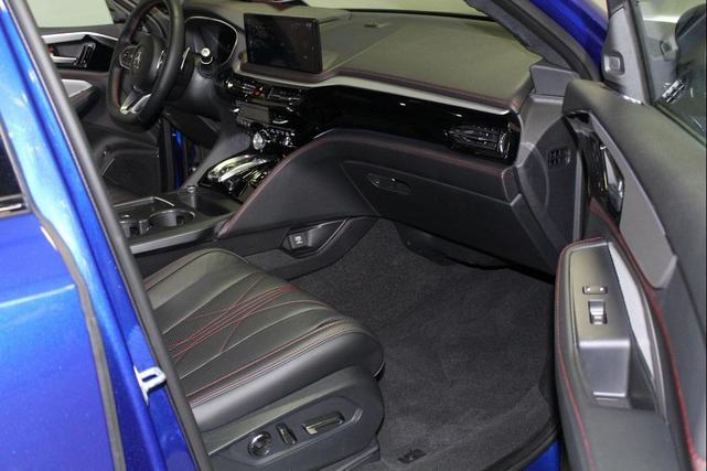 Photo of 2025 Apex Blue Pearl Acura MDX
