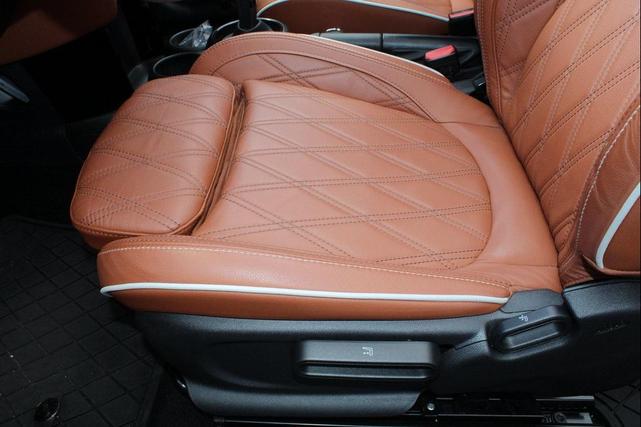 Photo of 2024 Chili Red MINI Convertible