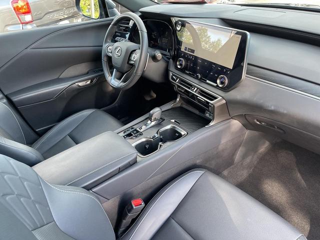 Photo of 2025 Cloudburst Gray Lexus RX 350