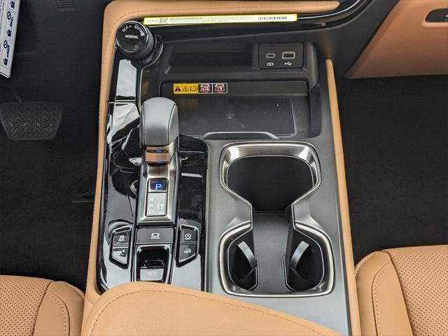 Photo of 2025 Atomic Silver Lexus NX 350