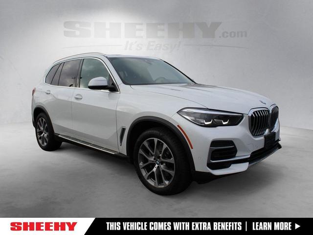 Photo of 2022 White Metallic BMW X5
