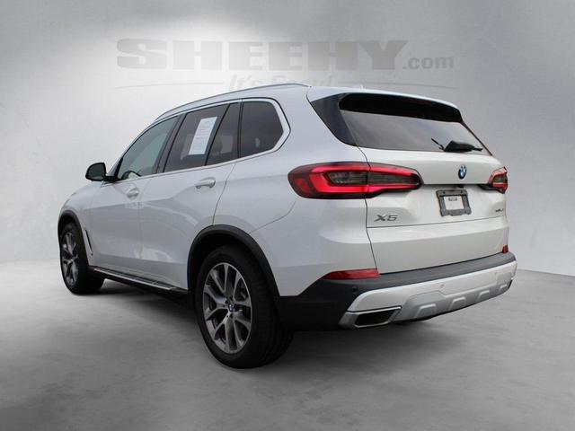 Photo of 2022 White Metallic BMW X5