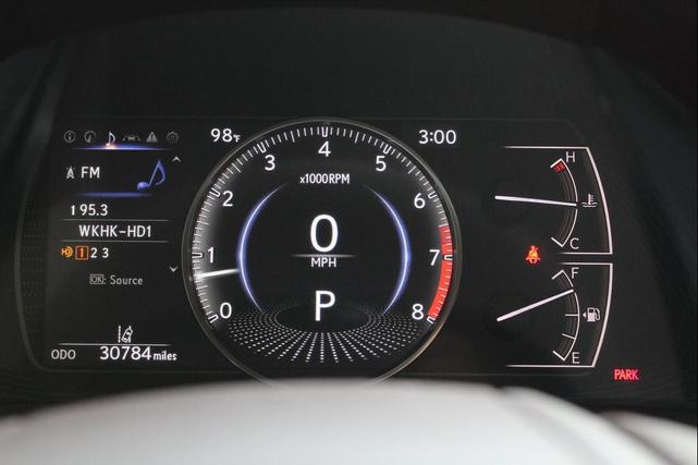 Photo of 2019 Eminent White Pearl Lexus ES 350