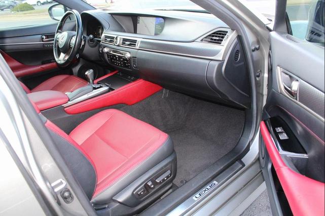 Photo of 2018 Silver Lexus GS 350