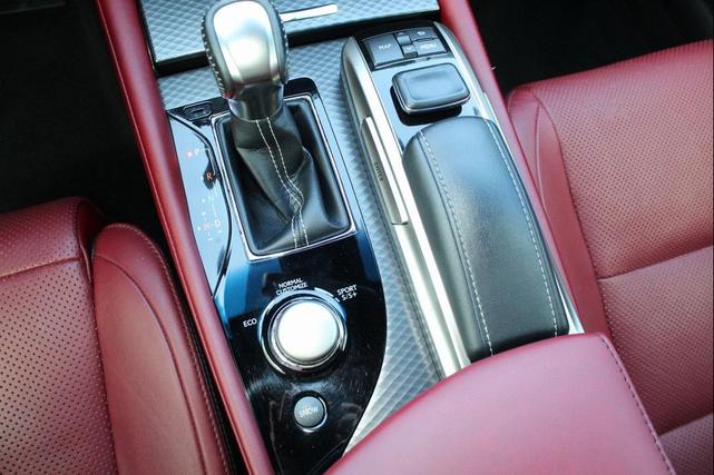 Photo of 2018 Silver Lexus GS 350