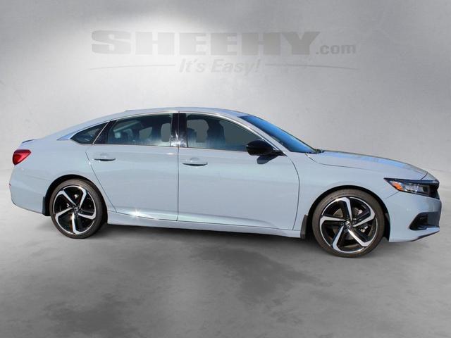 Photo of 2022 Gray Pearl Honda Accord