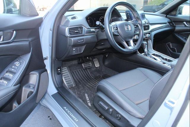 Photo of 2022 Gray Pearl Honda Accord