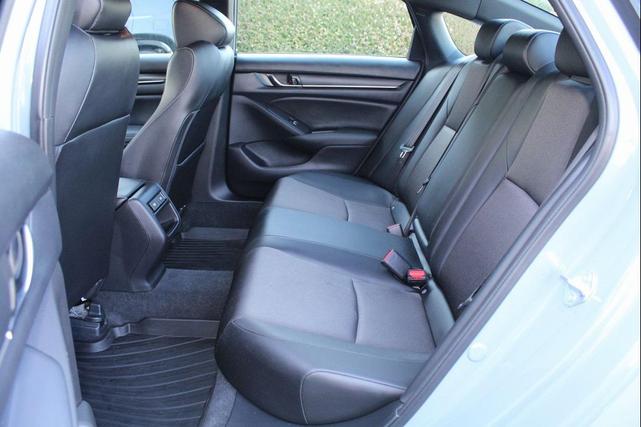 Photo of 2022 Gray Pearl Honda Accord