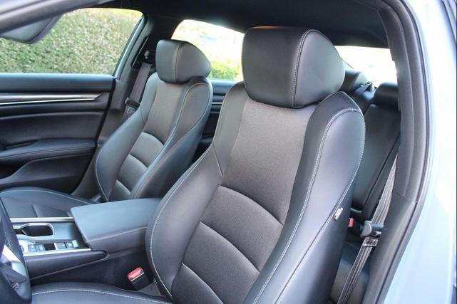 Photo of 2022 Gray Pearl Honda Accord