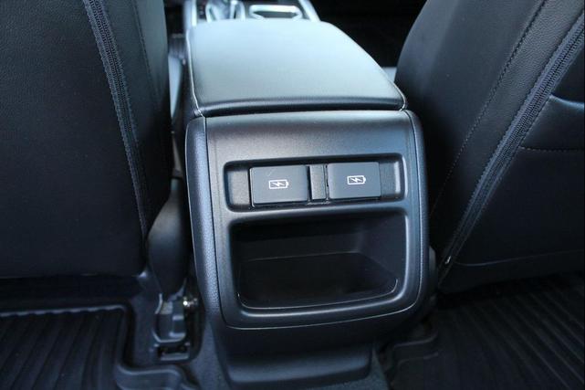 Photo of 2022 Gray Pearl Honda Accord