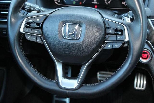 Photo of 2022 Gray Pearl Honda Accord