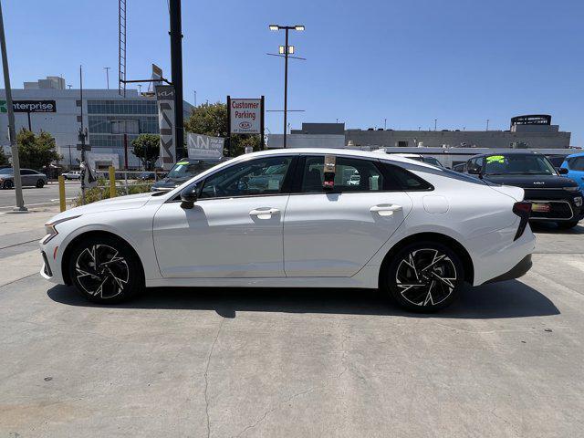 Photo of 2025 Snow White Pearl Kia K5