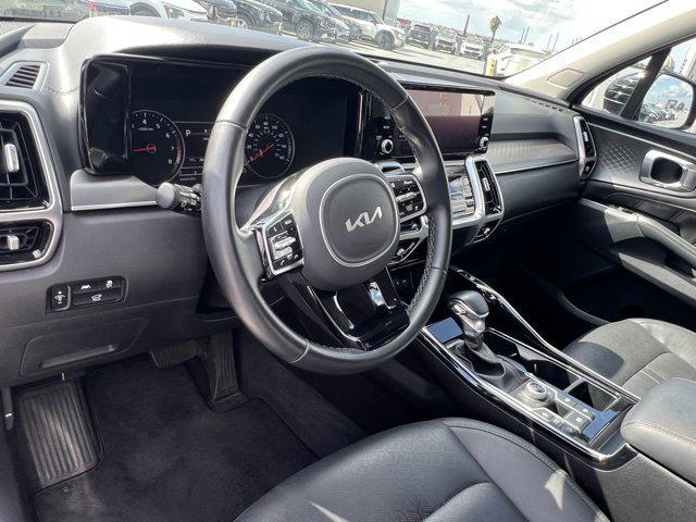 Photo of 2022 Gravity Grey Kia Sorento