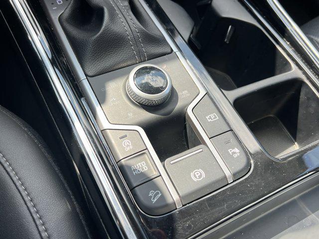 Photo of 2022 Gravity Grey Kia Sorento