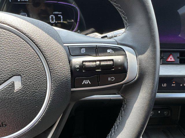 Photo of 2024 Gravity Gray Kia Sportage