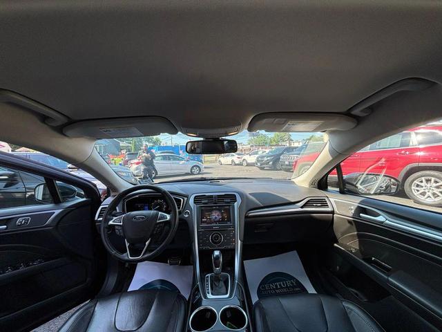 Photo of 2013 Tuxedo Black Metallic Ford Fusion