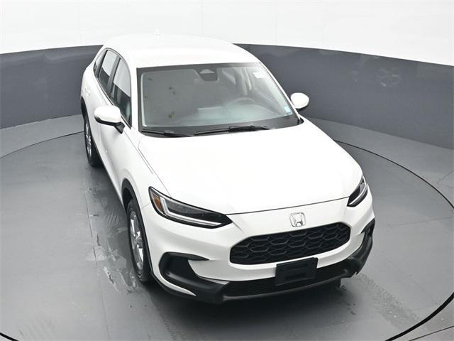 Photo of 2023 Modern Steel Metallic Honda HR-V