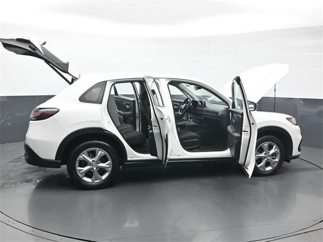 Photo of 2023 Modern Steel Metallic Honda HR-V