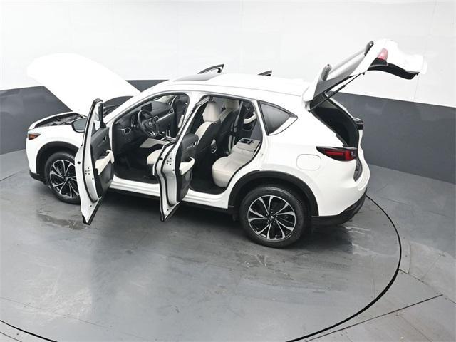 Photo of 2022 Snowflake White Pearl Mica Mazda CX-5