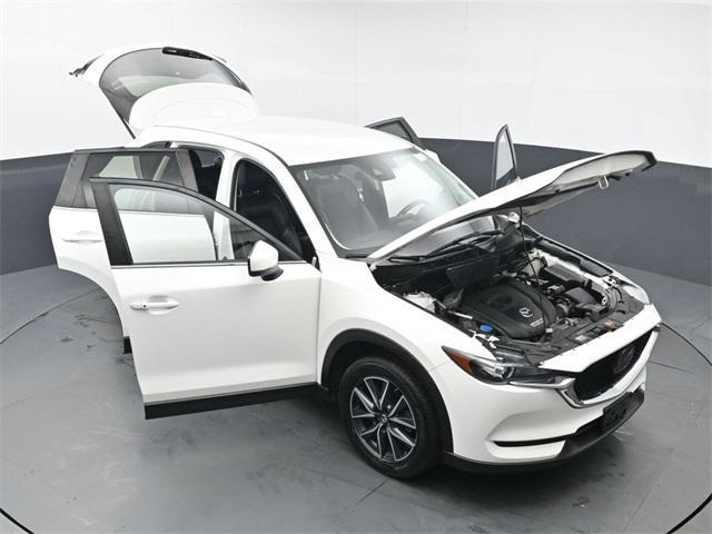 Photo of 2018 Snowflake White Pearl Mica Mazda CX-5