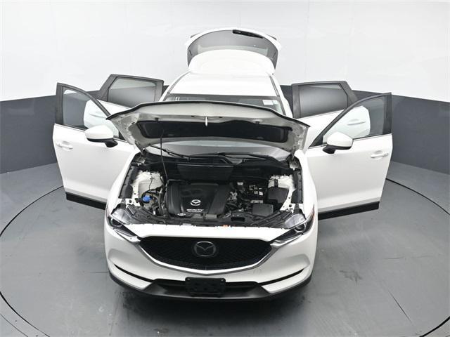 Photo of 2018 Snowflake White Pearl Mica Mazda CX-5