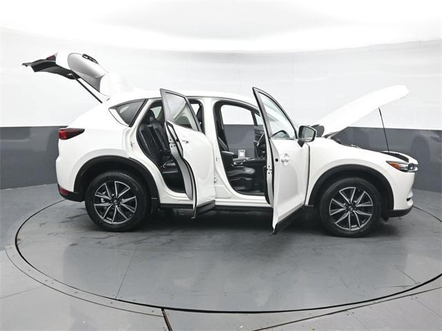 Photo of 2018 Snowflake White Pearl Mica Mazda CX-5