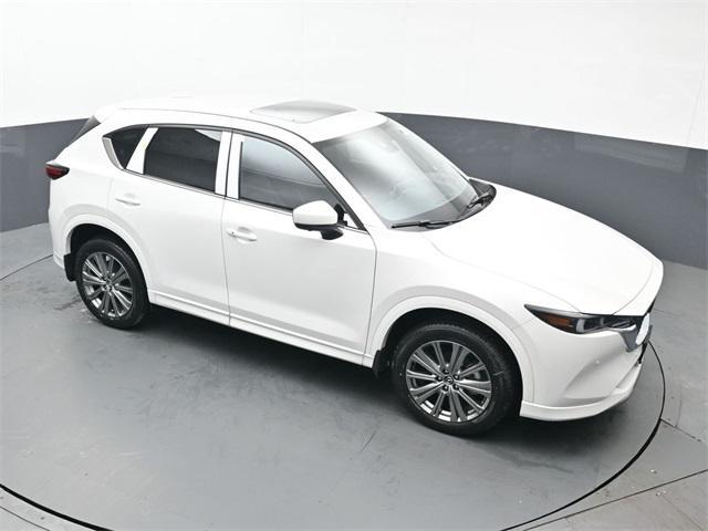 Photo of 2025 Rhodium White Metallic Mazda CX-5