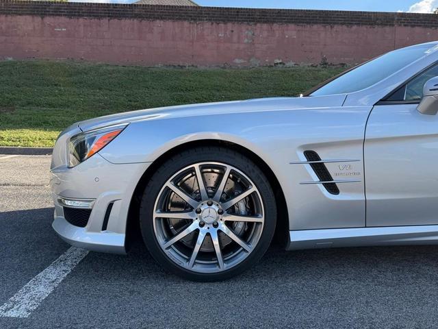 Photo of 2013 Iridium Silver Metallic Mercedes-Benz SL-Class