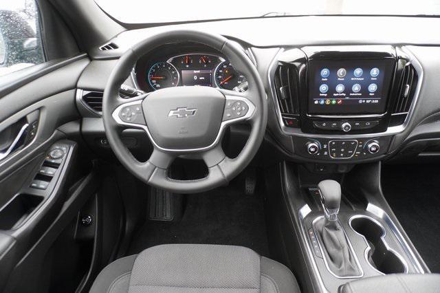 Photo of 2023 Black Cherry Metallic Chevrolet Traverse
